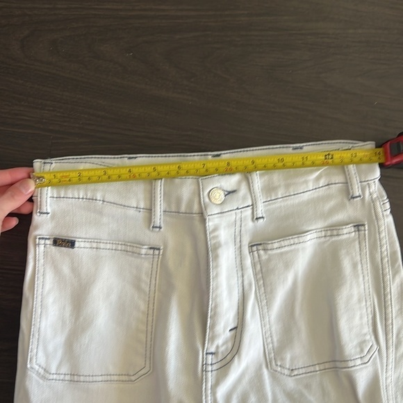 Polo by Ralph Lauren | White Flare Jean - Size 26R- Excellent Condition - Picture 11 of 12